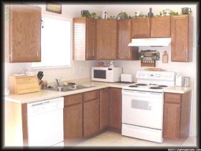 1999 N 1615 W, Clinton, UT 84015 — photo 3