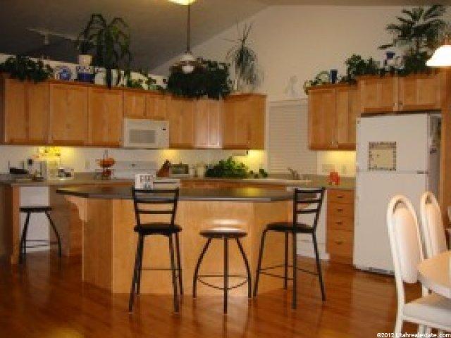 429 W 1050 N, Centerville, UT 84014 — photo 3
