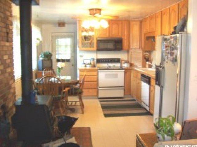 421 Marquette Dr, Midvale, UT 84047 — photo 3
