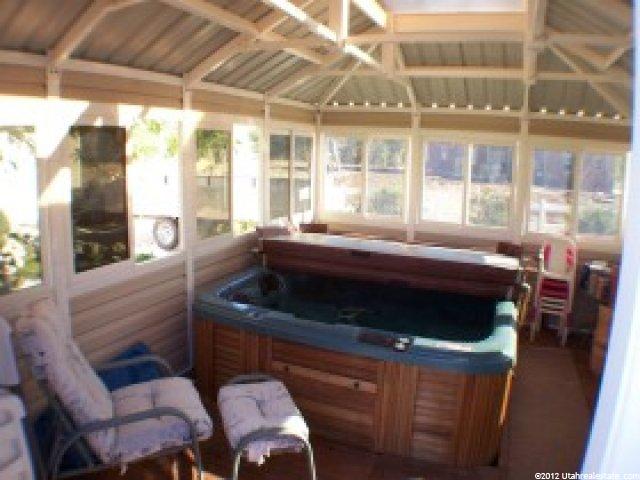 6854 S 1600 E, Uintah, UT 84405 — photo 3