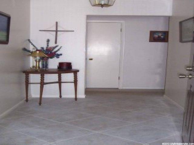 2376 Summer Oak Cir, Sandy, UT 84092 — photo 2