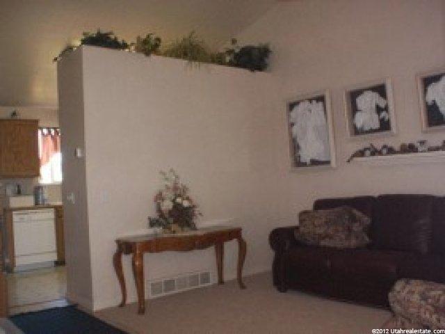 372 Melody Ave, Layton, UT 84041 — photo 2