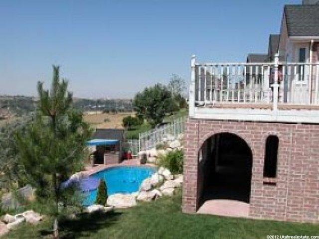 201 W 5600 S, Washington Terrace, UT 84405 — photo 2