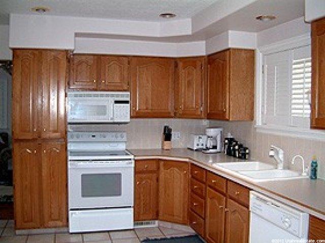 804 Canyon Rd, Ogden, UT 84404 — photo 2