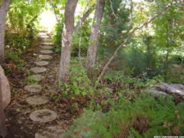 1716 Whispering Oaks Dr, Ogden, UT 84403 — photo 2