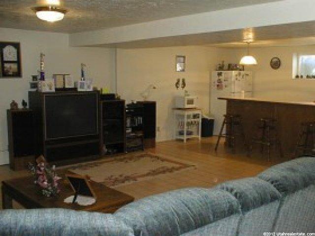 916 S 850 E, Bountiful, UT 84010 — photo 4