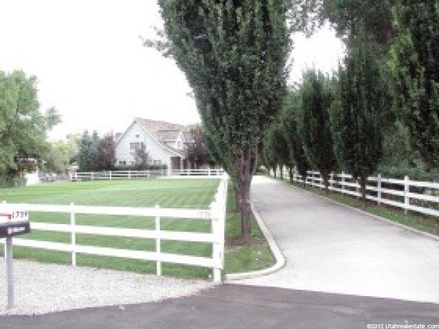 1739 Siesta Dr, Sandy, UT 84093 — photo 2