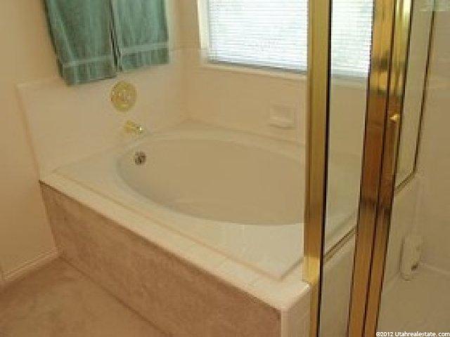 10057 Rockview Dr, Sandy, UT 84092 — photo 7