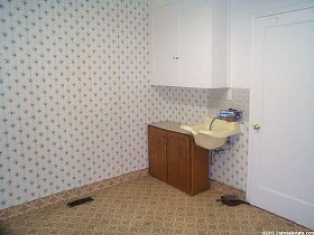 6196 Cedar St, Murray, UT 84107 — photo 8