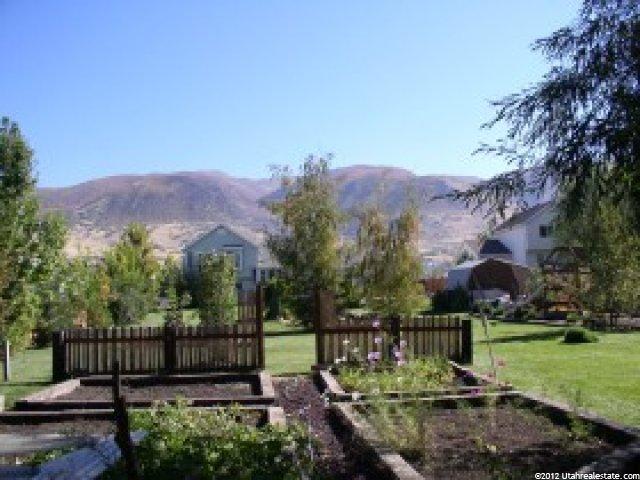 1403 Willow Valley Dr, Centerville, UT 84014 — photo 2