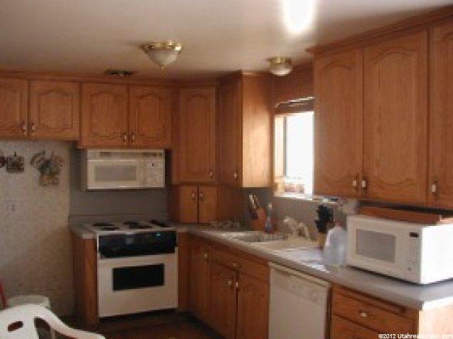 7928 Millerberg Dr, Sandy, UT 84070 — photo 2