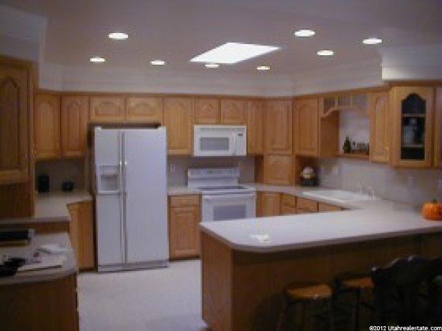 753 W 4375 S, Riverdale, UT 84405 — photo 4