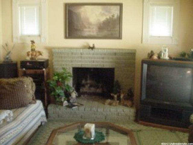 5358 S 2375 W, Roy, UT 84067 — photo 3