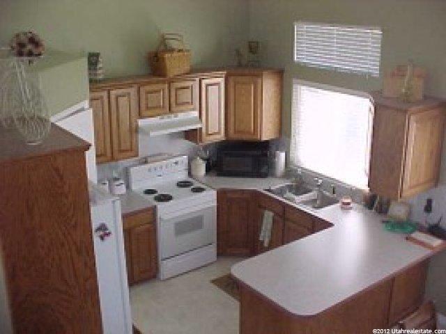 839 W 4100 S, Riverdale, UT 84405 — photo 3