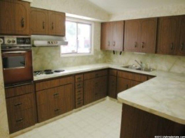 1310 Phillips Ln, Murray, UT 84123 — photo 3