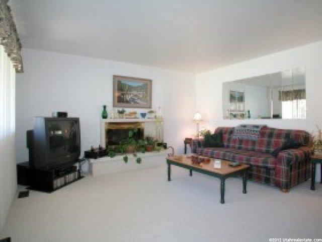 8290 S 745 E, Sandy, UT 84094 — photo 2