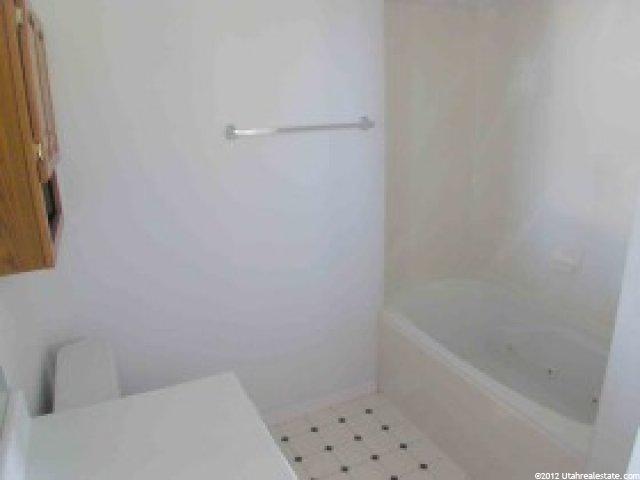 6121 Monet Ct, Kearns, UT 84118 — photo 6