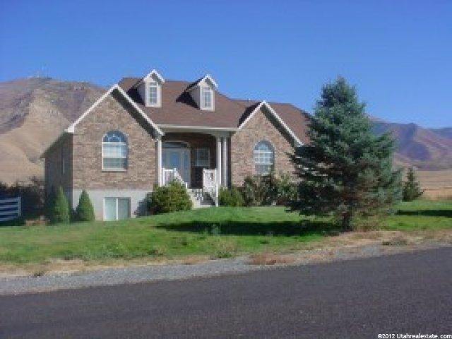 7408 Foothill Dr, Lake Point, UT 84074 — photo 2