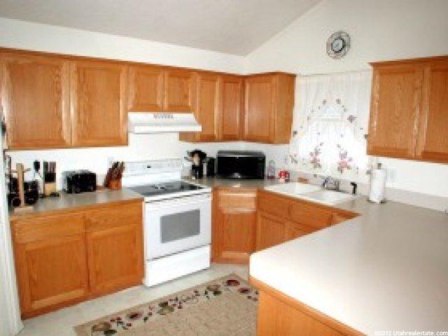 1184 W 2450 N, Clinton, UT 84015 — photo 6