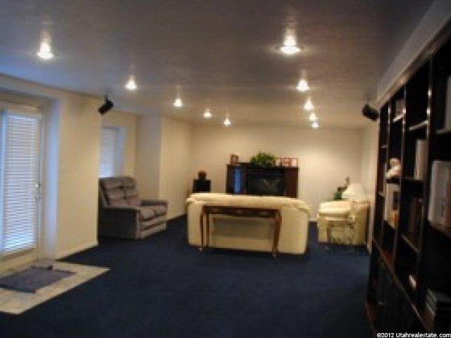 12253 Lampton View Dr, Riverton, UT 84065 — photo 3