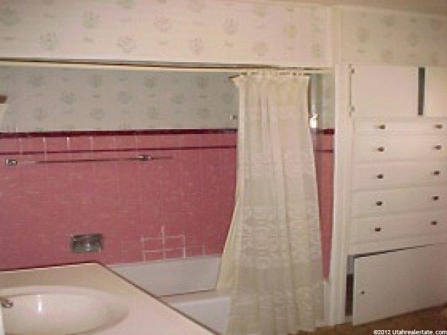 404 E 700 S, River Heights, UT 84321 — photo 8