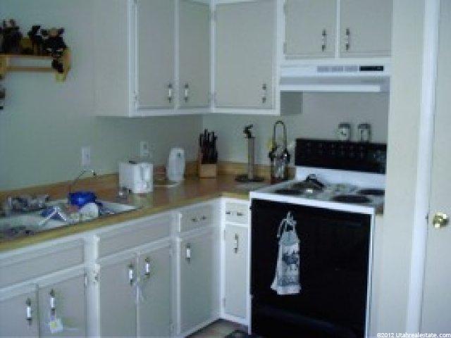7236 Sidney Cir, Magna, UT 84044 — photo 4