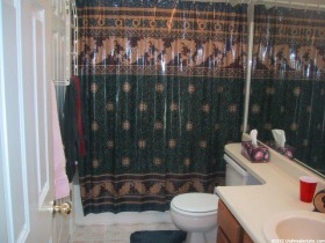 911 New Hampton Dr, Murray, UT 84123 — photo 6