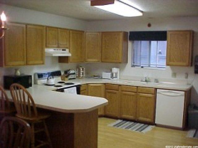 175 W 1050 N, Layton, UT 84041 — photo 4