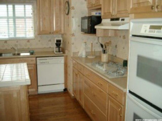 3422 N 2650 E, Layton, UT 84040 — photo 2