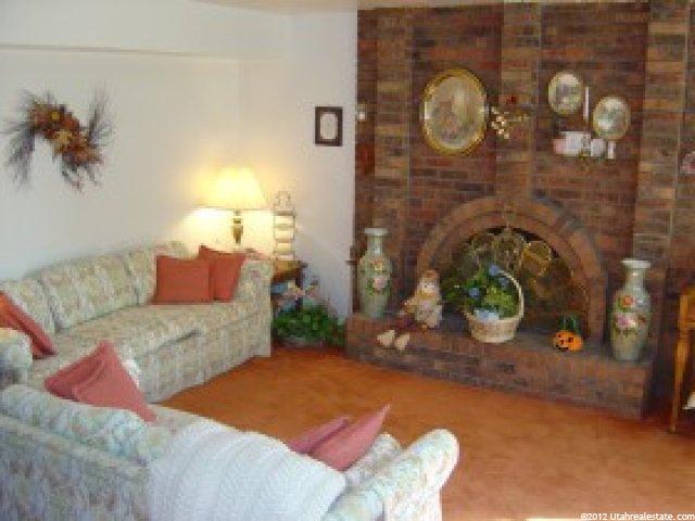 1282 W 1750 N, Clinton, UT 84015 — photo 2