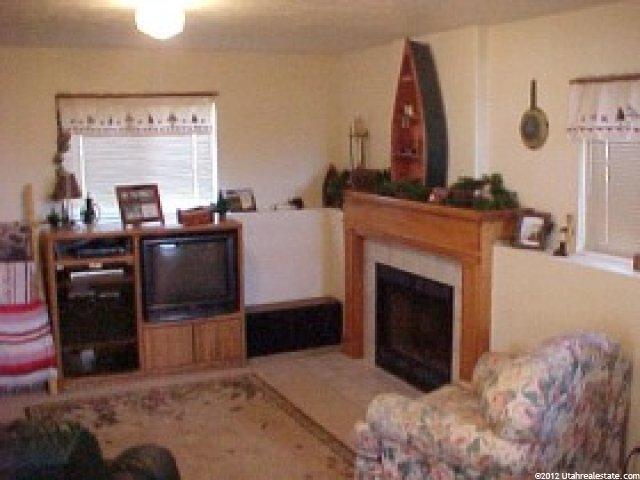 694 W 2450 N, Lehi, UT 84043 — photo 4