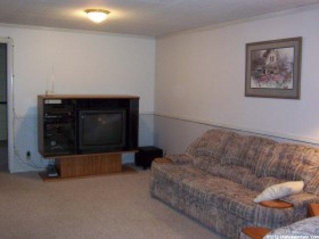 339 Mountain View Dr, Sandy, UT 84070 — photo 6