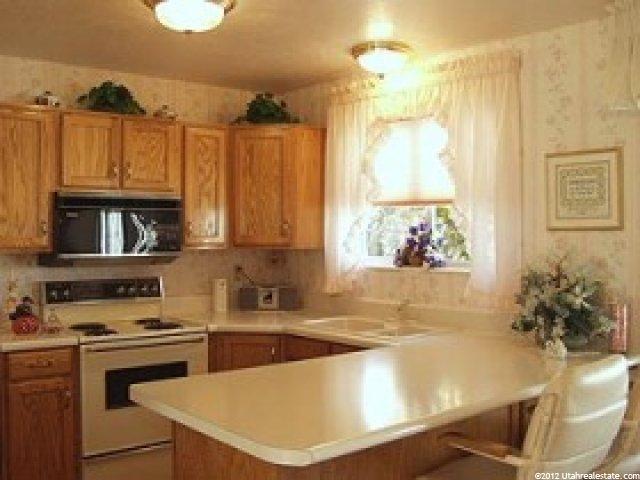8654 Alta Cove Dr, Sandy, UT 84093 — photo 5
