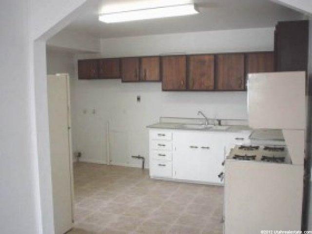 4740 Caplan St, Kearns, UT 84118 — photo 3
