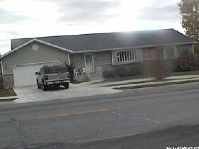 962 E 2100 N, North Logan, UT 84341 — photo 8