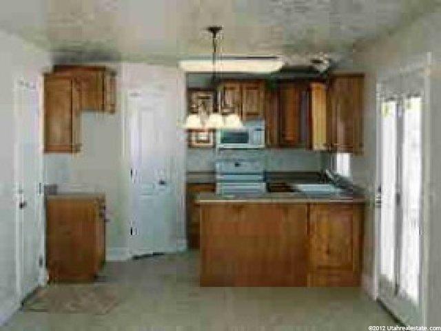 828 S 2125 W, Syracuse, UT 84075 — photo 2