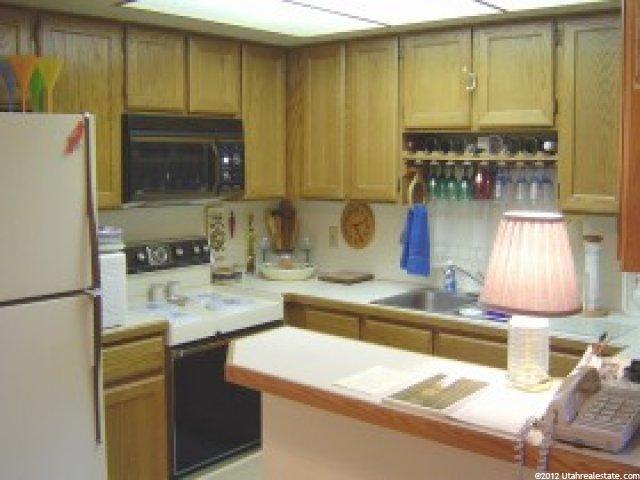 5445 S 350 E ##36, Washington Terrace, UT 84405 — photo 2