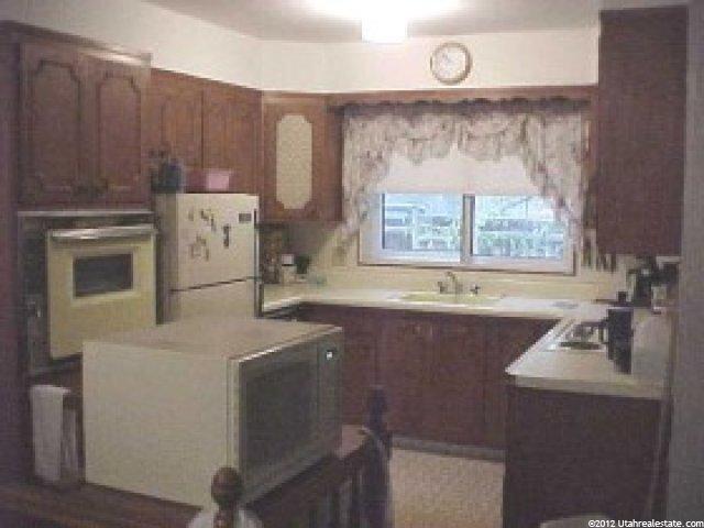 445 E 200 N, Kaysville, UT 84037 — photo 3
