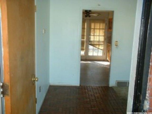 680 E Gentile St, Layton, UT 84041 — photo 2