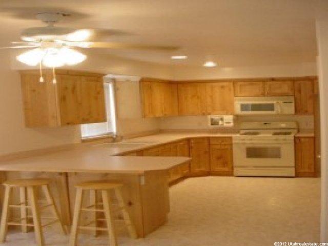 611 W 550 S, Centerville, UT 84014 — photo 6
