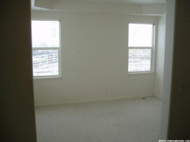 15366 Silverpoint Cir, Bluffdale, UT 84065 — photo 8