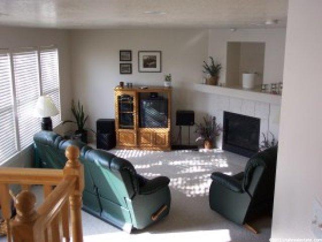 883 W 960 N, Clinton, UT 84015 — photo 2