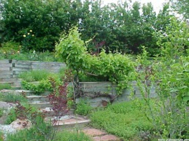 11438 Gracey Ln, Sandy, UT 84092 — photo 2