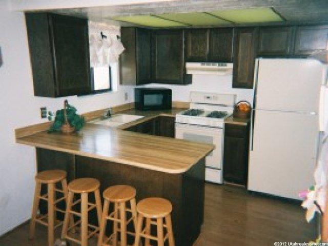 255 E 800 S, Layton, UT 84041 — photo 3