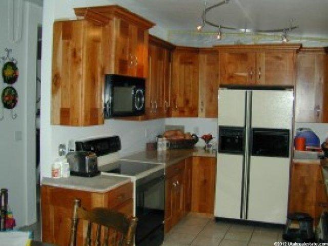 781 Bourdeaux St, Murray, UT 84047 — photo 2