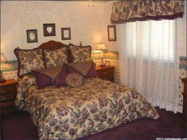 293 W 600 N, Bountiful, UT 84010 — photo 5