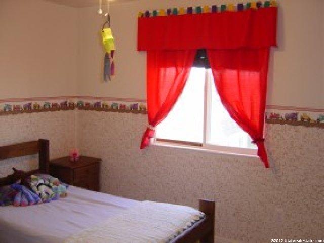 2107 N 850 W, Clinton, UT 84015 — photo 4