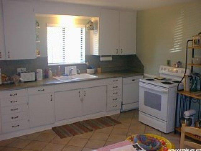 2551 S 150 W, Bountiful, UT 84010 — photo 3