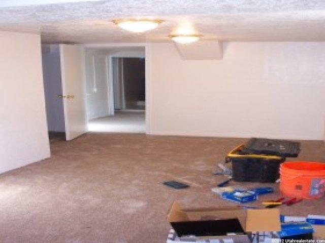 2832 Cyprus Ln, Magna, UT 84044 — photo 2