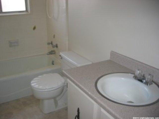 2627 N 690 W, Clinton, UT 84015 — photo 4